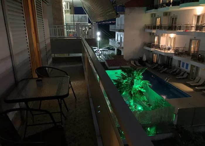 Nikol Apartments